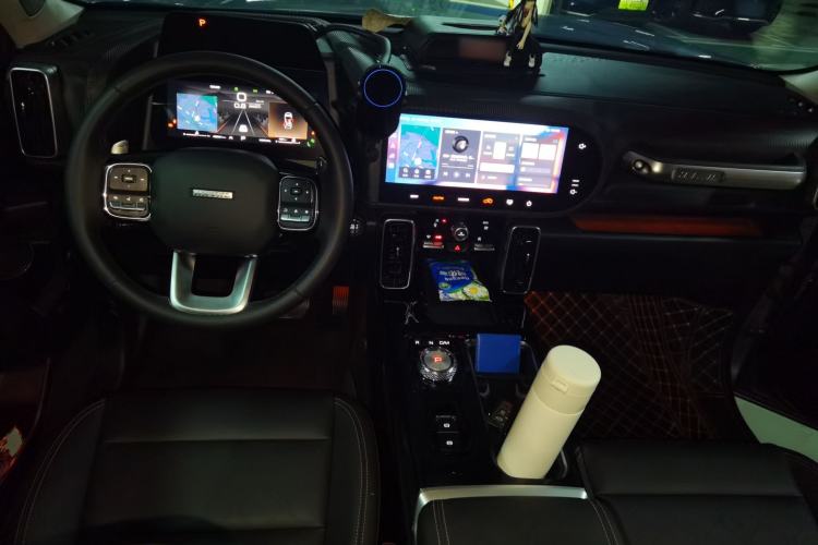 Used Haval DARGO 2021 1.5T DCT Two-Wheel Drive "Mǎquǎn" Edition Center Console