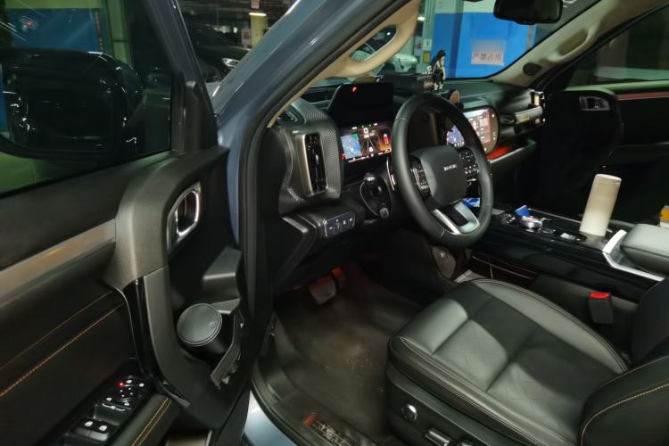Used Haval DARGO 2021 1.5T DCT Two-Wheel Drive "Mǎquǎn" Edition Driver Seat