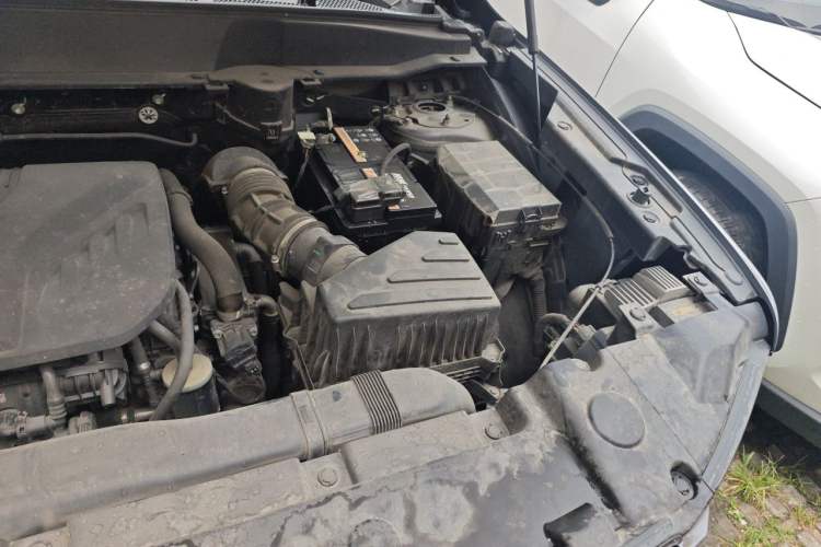 Used Haval DARGO 2021 2.0T DCT Two-Wheel Drive Chinese Mastiff Edition Engine Bay Left