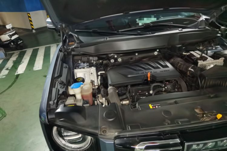 Used Haval DARGO 2021 1.5T DCT Two-Wheel Drive "Mǎquǎn" Edition Engine Bay Right