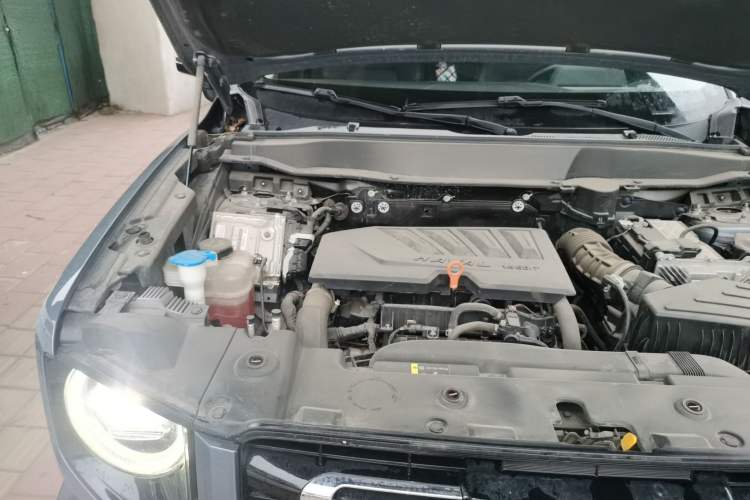 Used Haval DARGO 2021 1.5T DCT Two-Wheel Drive "Mǎquǎn" Edition Engine Bay Right