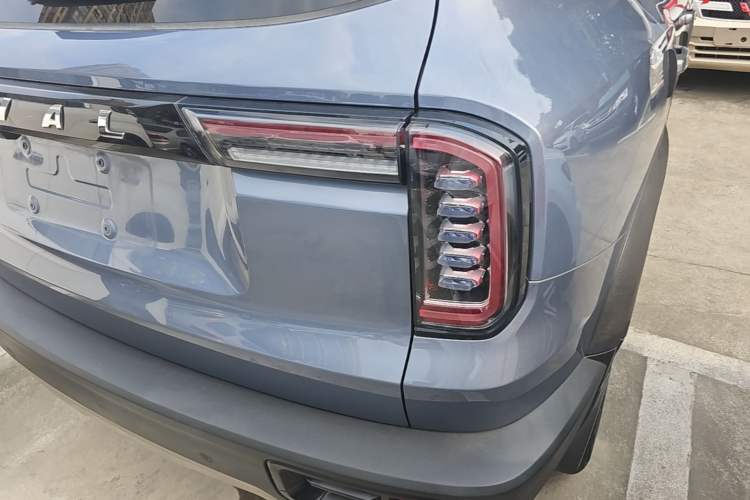Used Haval DARGO 2021 1.5T DCT Two-Wheel Drive Border Collie Edition Exterior 3