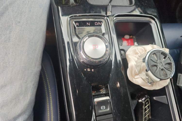 Used Haval DARGO 2021 2.0T DCT Two-Wheel Drive Chinese Mastiff Edition Gear Lever