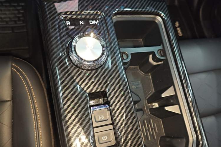 Used Haval DARGO 2021 1.5T DCT Two-Wheel Drive Border Collie - Wangcai Edition Gear Lever