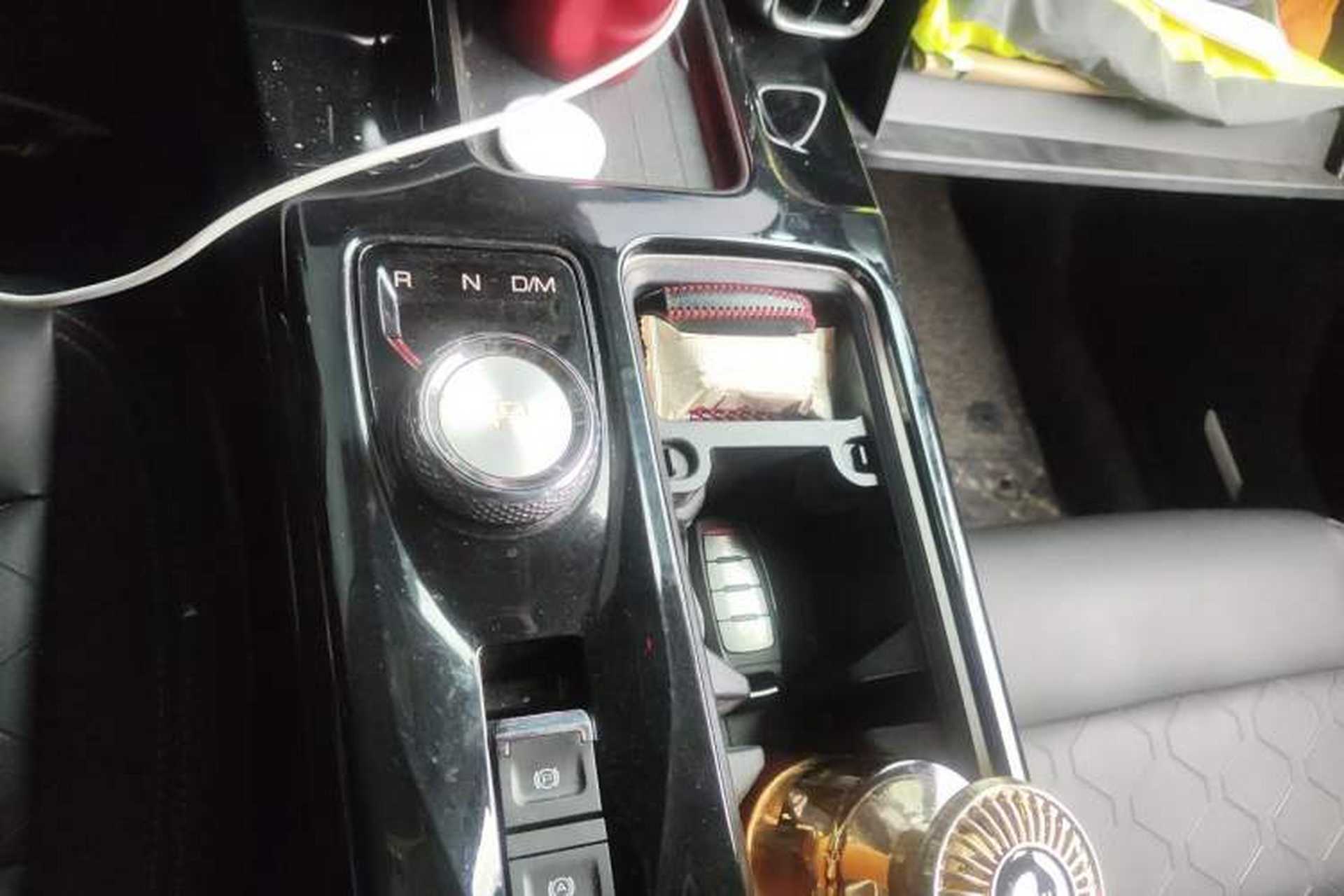 Used Haval DARGO 2021 1.5T DCT Two-Wheel Drive "Mǎquǎn" Edition Gear Lever