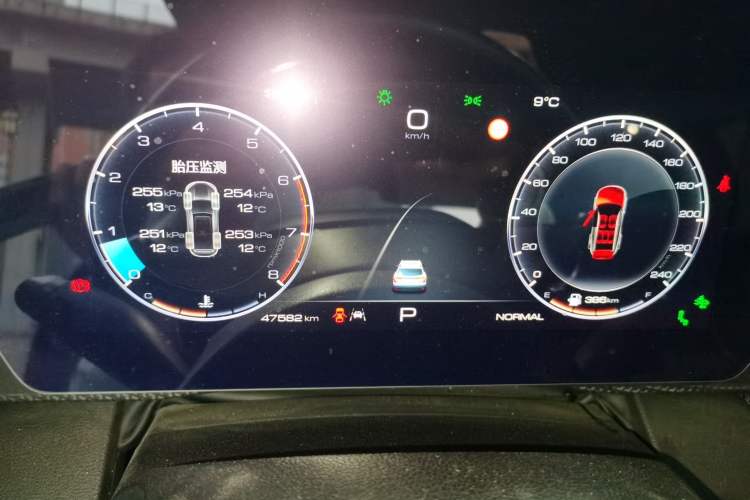 Used Haval DARGO 2021 1.5T DCT Two-Wheel Drive "Mǎquǎn" Edition Instrument Cluster