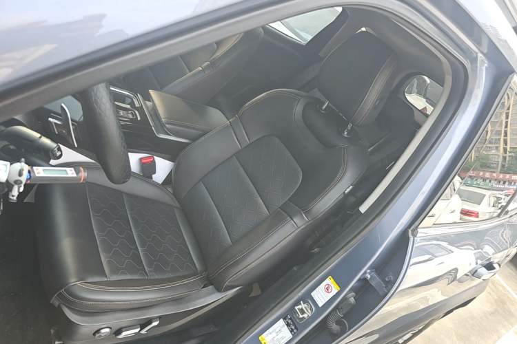 Used Haval DARGO 2021 1.5T DCT Two-Wheel Drive Border Collie Edition Left Front Seat