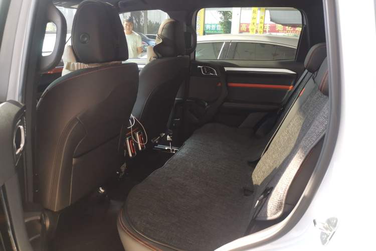 Used Haval DARGO 2021 2.0T DCT All-Wheel-Drive "Hao Tian Quan" Edition Left Rear Seat