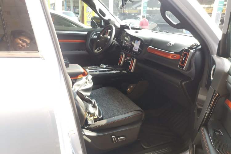Used Haval DARGO 2021 2.0T DCT All-Wheel-Drive "Hao Tian Quan" Edition Right Front Seat
