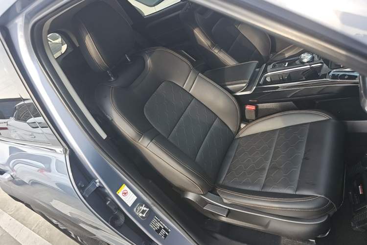Used Haval DARGO 2021 1.5T DCT Two-Wheel Drive Border Collie Edition Right Front Seat
