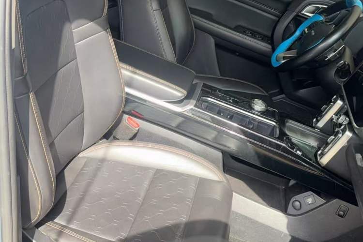 Used Haval DARGO 2021 1.5T DCT Two-Wheel Drive Border Collie Edition Right Front Seat