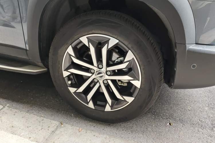 Used Haval DARGO 2021 1.5T DCT Two-Wheel Drive "Mǎquǎn" Edition Right Front Wheel Hub