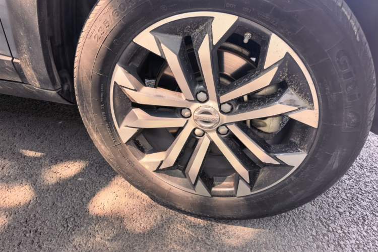 Used Haval DARGO 2021 1.5T DCT Two-Wheel Drive Border Collie Edition Right Front Wheel Hub