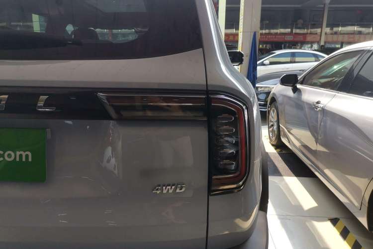 Used Haval DARGO 2021 2.0T DCT All-Wheel-Drive "Hao Tian Quan" Edition Right Rear Taillight
