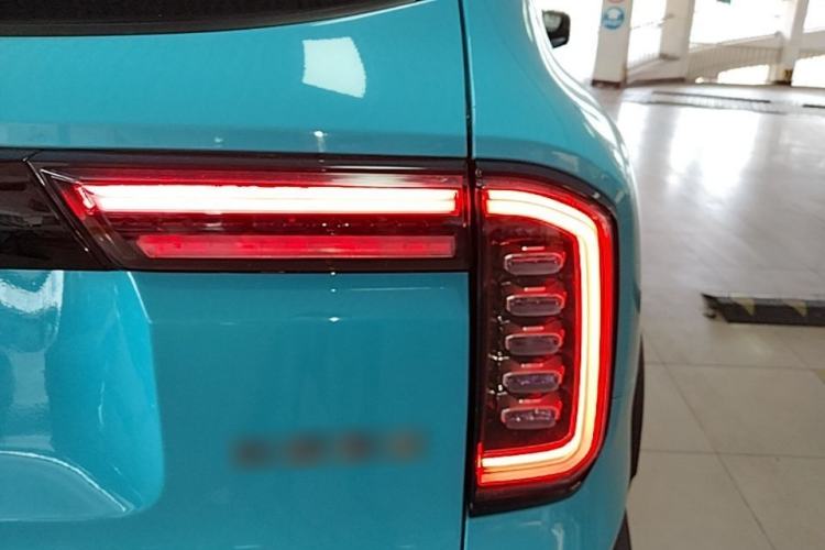 Used Haval DARGO 2021 1.5T DCT Two-Wheel Drive "Mǎquǎn" Edition Right Rear Taillight