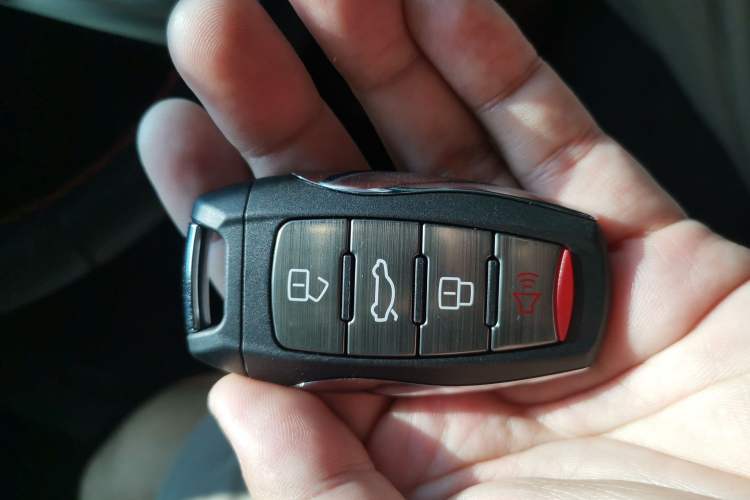 Used Haval DARGO 2021 2.0T DCT All-Wheel-Drive "Hao Tian Quan" Edition Vehicle Key