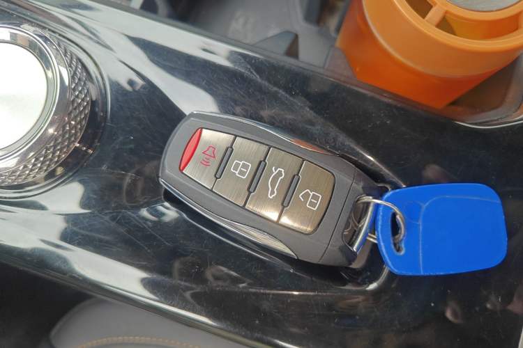 Used Haval DARGO 2021 2.0T DCT Two-Wheel Drive Chinese Mastiff Edition Vehicle Key