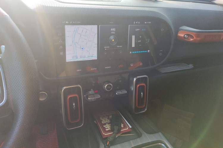 Used Haval DARGO 2021 1.5T DCT Two-Wheel Drive Labrador Edition Audio And AC Panel