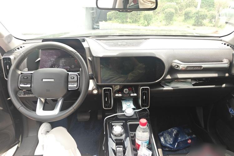 Used Haval DARGO 2021 1.5T DCT Two-Wheel Drive "Wangcai" Edition Center Console