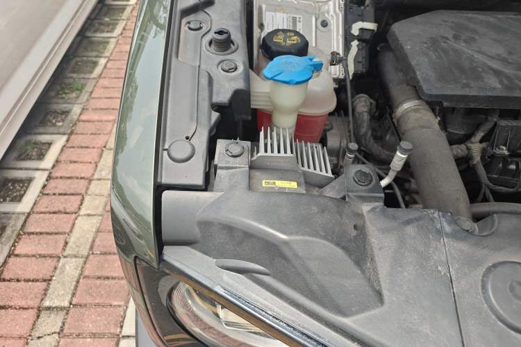Used Haval DARGO 2021 1.5T DCT Two-Wheel Drive "Wangcai" Edition Engine Bay Right