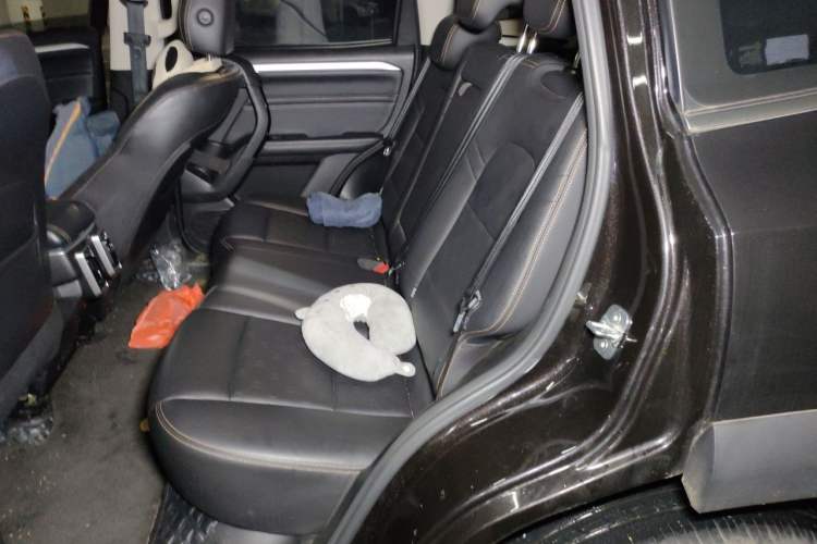 Used Haval DARGO 2021 2.0T DCT Two-Wheel Drive Chinese Mastiff Edition Left Rear Seat
