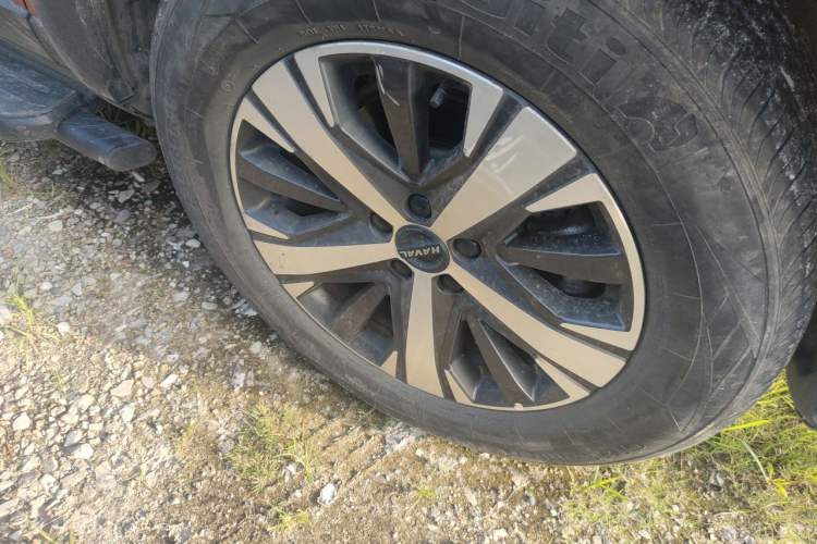 Used Haval DARGO 2021 1.5T DCT Two-Wheel Drive Labrador Edition Right Front Wheel Hub