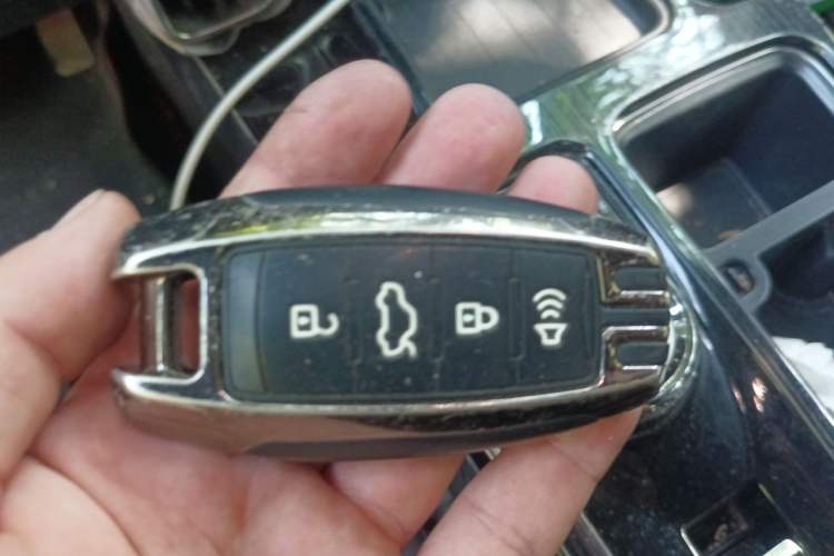 Used Haval DARGO 2021 2.0T DCT All-Wheel-Drive "Hao Tian Quan" Edition Vehicle Key