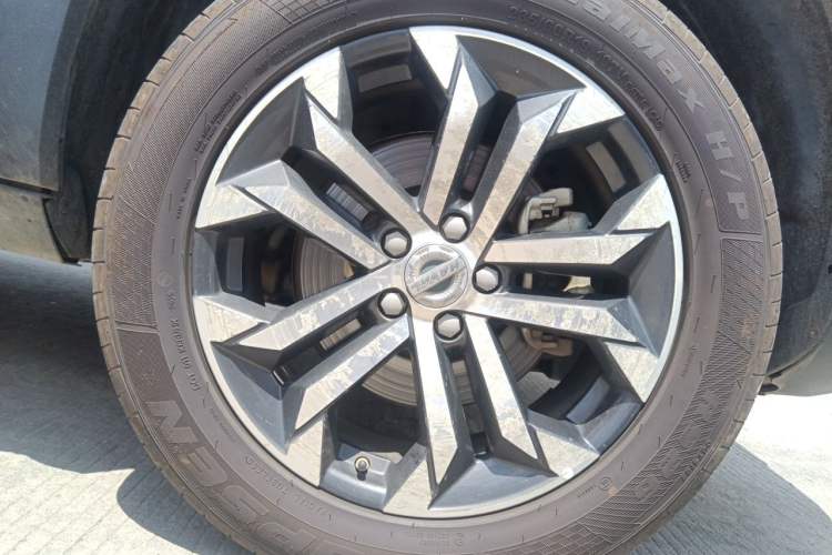 Used Haval DARGO 2021 2.0T DCT Two-Wheel Drive Chinese Mastiff Edition Right Front Wheel Hub