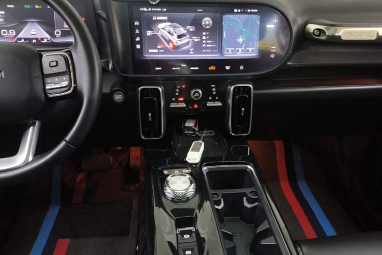 Used Haval DARGO 2021 Revised Version 2.0T DCT Four-Wheel Drive "Hao Tian Que" Edition Audio And AC Panel