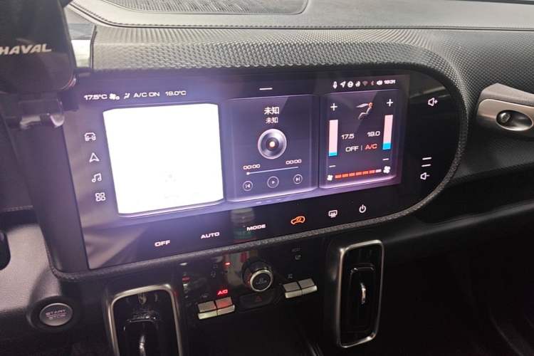 Used Haval DARGO 2021 1.5T DCT Two-Wheel Drive "Mǎquǎn" Edition Audio And AC Panel