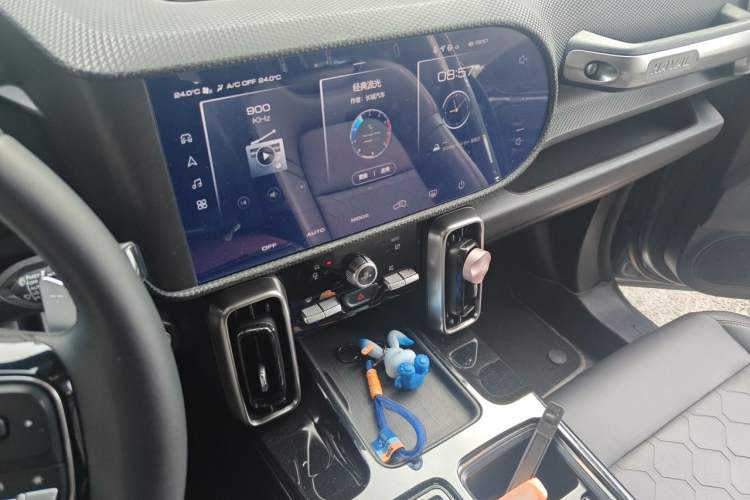 Used Haval DARGO 2021 1.5T DCT Two-Wheel Drive "Mǎquǎn" Edition Audio And AC Panel