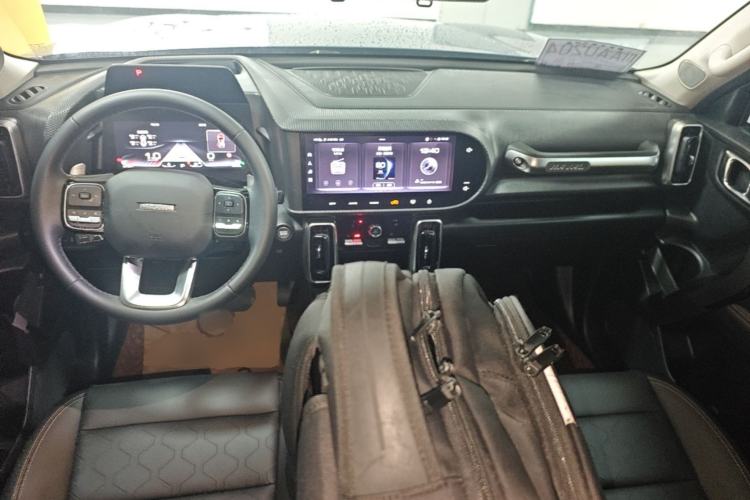 Used Haval DARGO 2021 1.5T DCT Two-Wheel Drive Border Collie Edition Center Console
