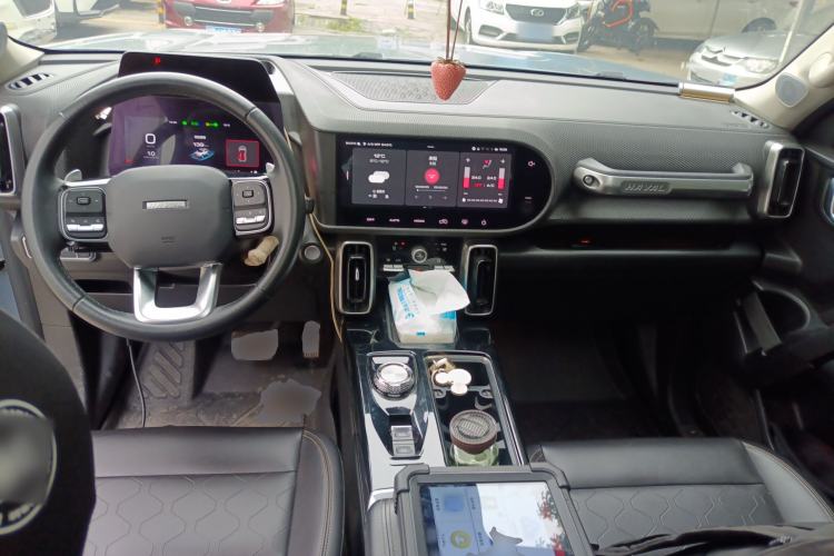 Used Haval DARGO 2021 1.5T DCT Two-Wheel Drive "Wangcai" Edition Center Console