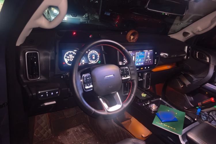 Used Haval DARGO 2021 Revised Version 1.5T DCT Two-Wheel Drive "Mǎquǎn" Edition Center Console