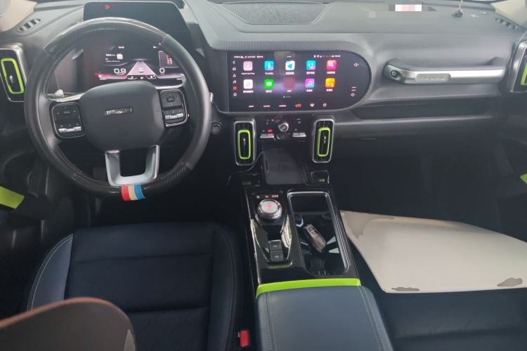 Used Haval DARGO 2021 2.0T DCT Two-Wheel Drive Chinese Mastiff Edition Center Console