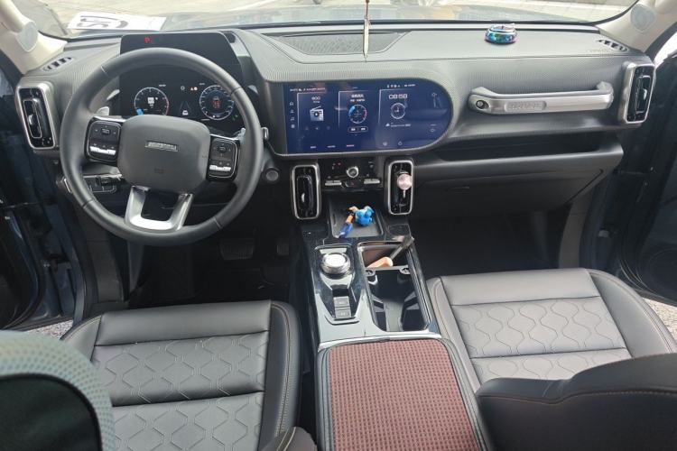 Used Haval DARGO 2021 1.5T DCT Two-Wheel Drive "Mǎquǎn" Edition Center Console