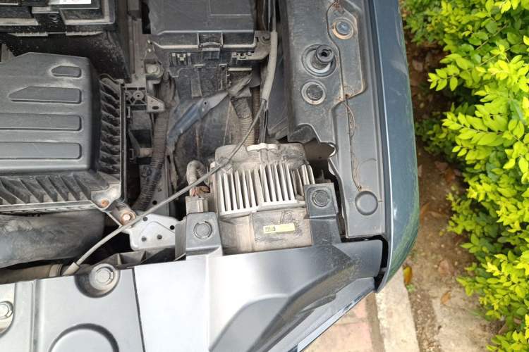 Used Haval DARGO 2021 2.0T DCT 4x4 Chinese Rural Dog Edition Engine Bay Left