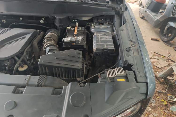 Used Haval DARGO 2021 2.0T DCT Two-Wheel Drive Chinese Mastiff Edition Engine Bay Left