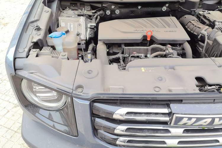 Used Haval DARGO 2021 1.5T DCT Two-Wheel Drive "Mǎquǎn" Edition Engine Bay Right