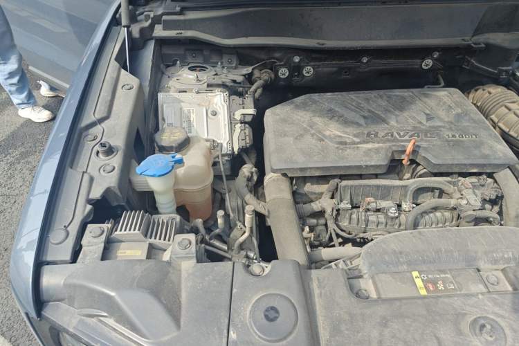Used Haval DARGO 2021 1.5T DCT Two-Wheel Drive "Mǎquǎn" Edition Engine Bay Right