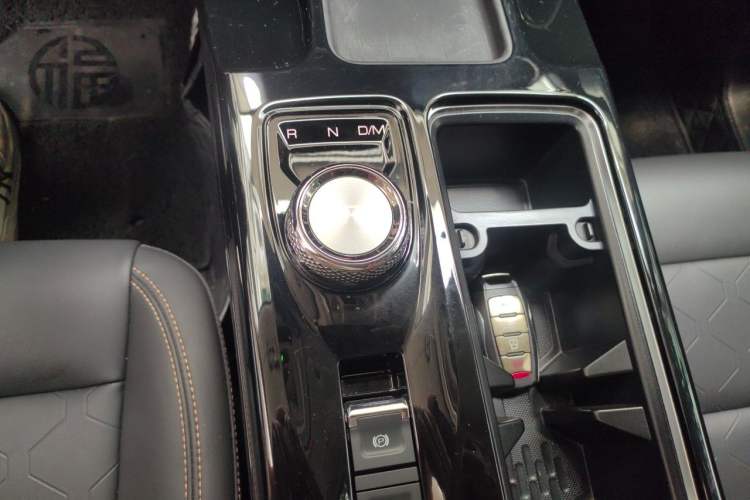 Used Haval DARGO 2021 1.5T DCT Two-Wheel Drive Border Collie - Wangcai Edition Gear Lever