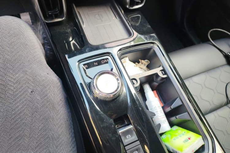 Used Haval DARGO 2021 2.0T DCT 4x4 Chinese Rural Dog Edition Gear Lever