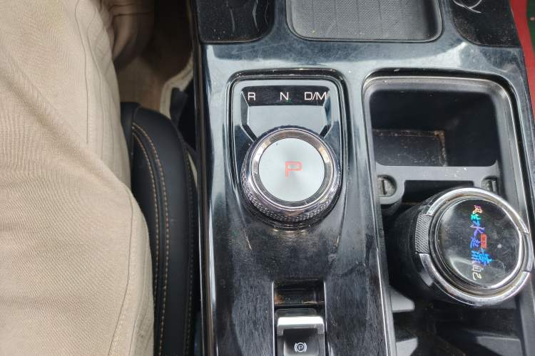 Used Haval DARGO 2021 1.5T DCT Two-Wheel Drive Border Collie Edition Gear Lever