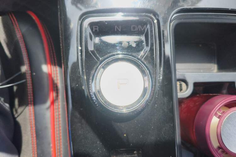 Used Haval DARGO 2021 Revised Version 1.5T DCT Two-Wheel Drive "Mǎquǎn" Edition Gear Lever