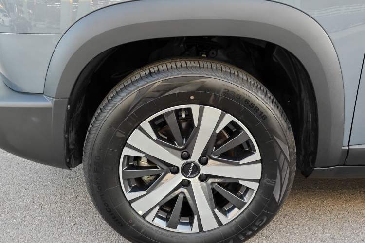 Used Haval DARGO 2021 1.5T DCT Two-Wheel Drive Labrador Edition Left Front Wheel Hub