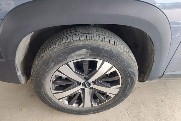 Used Haval DARGO 2021 1.5T DCT Two-Wheel Drive Labrador Edition Left Front Wheel Hub