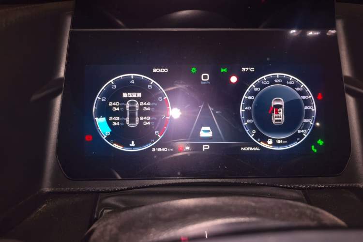 Used Haval DARGO 2021 Revised Version 1.5T DCT Two-Wheel Drive "Mǎquǎn" Edition Odometer Close Up