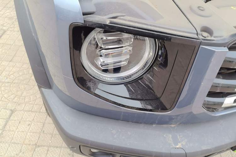 Used Haval DARGO 2021 1.5T DCT Two-Wheel Drive "Mǎquǎn" Edition Right Front Headlight