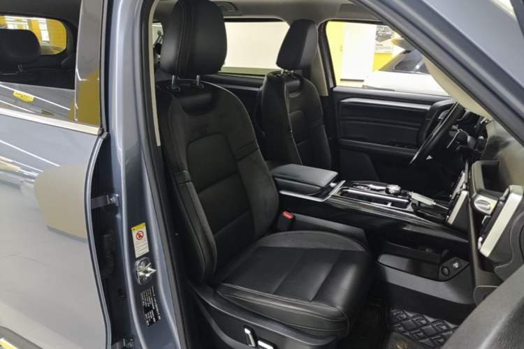 Used Haval DARGO 2021 Revised Version 2.0T DCT Four-Wheel Drive "Hao Tian Que" Edition Right Front Seat
