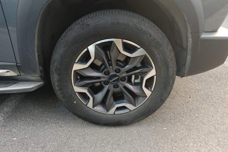 Used Haval DARGO 2021 2.0T DCT 4x4 Chinese Rural Dog Edition Right Front Wheel Hub